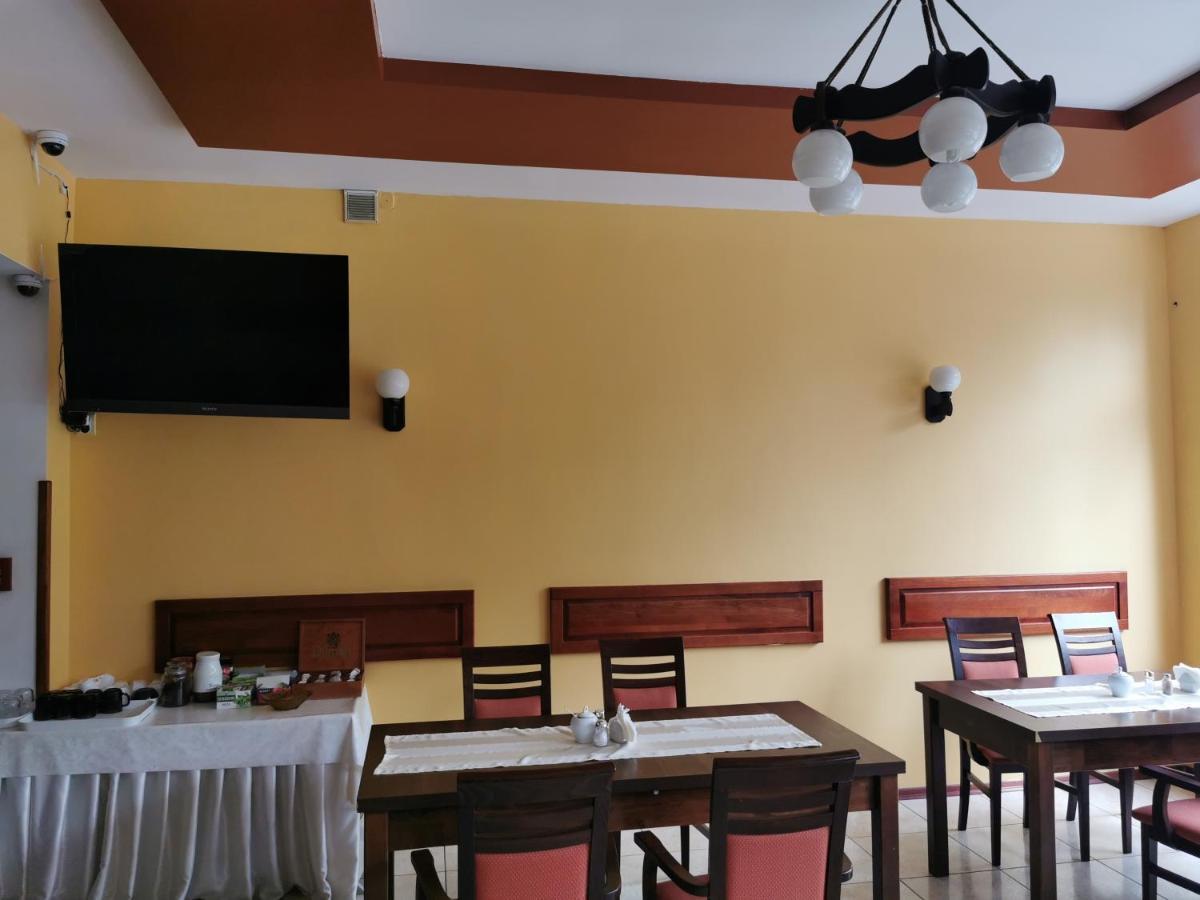 Hotel Gambit I Restauracja Cieszyn Cieszyn  Extérieur photo