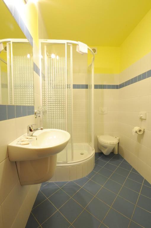 Hotel Gambit I Restauracja Cieszyn Cieszyn  Extérieur photo