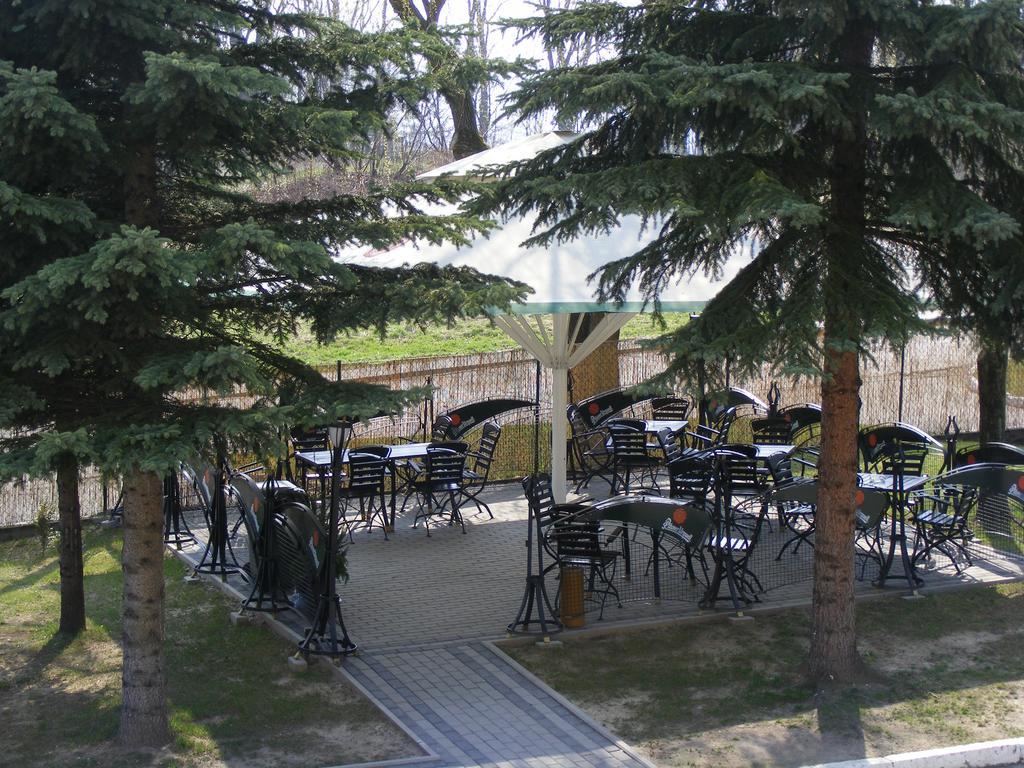 Hotel Gambit I Restauracja Cieszyn Cieszyn  Extérieur photo